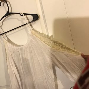 🌻BNWT Unique spectrum shirt